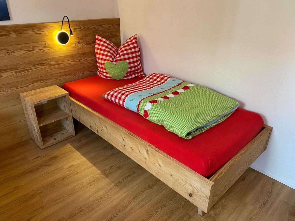 Holiday home Herzland Allgäu: Cozy Retreat With Garden, Fireplace & Königscard Lechbruck