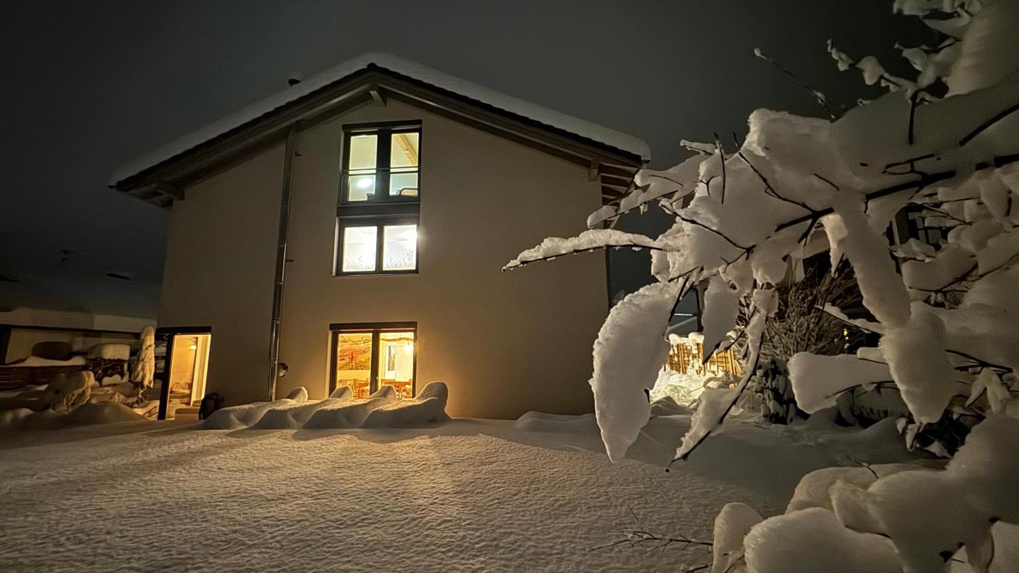 Herzland Allgäu: Cozy Retreat With Garden, Fireplace & Königscard * Lechbruck